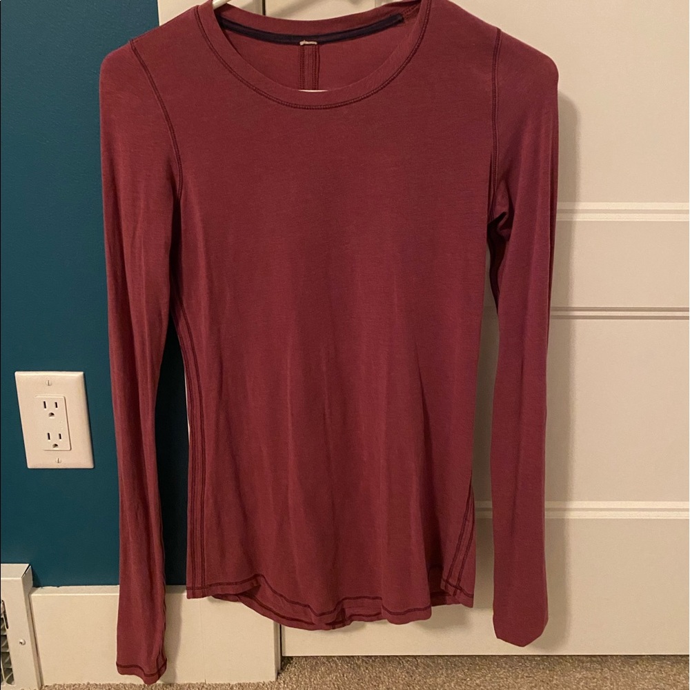 Lululemon Long Sleeve with Thumb holes